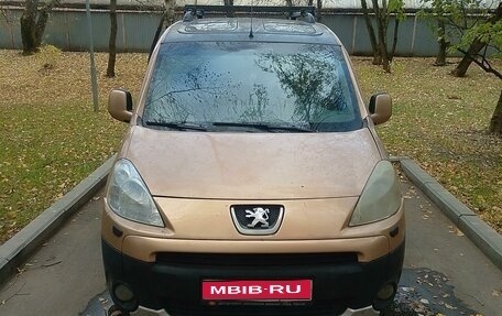 Peugeot Partner II рестайлинг 2, 2010 год, 650 000 рублей, 1 фотография