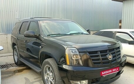 Cadillac Escalade III, 2008 год, 1 600 000 рублей, 8 фотография