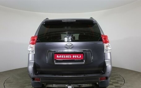 Toyota Land Cruiser Prado 150 рестайлинг 2, 2013 год, 2 837 000 рублей, 6 фотография