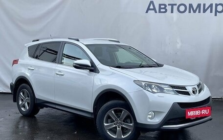 Toyota RAV4, 2015 год, 2 070 000 рублей, 3 фотография