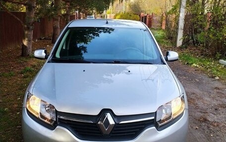 Renault Logan II, 2017 год, 1 022 000 рублей, 8 фотография