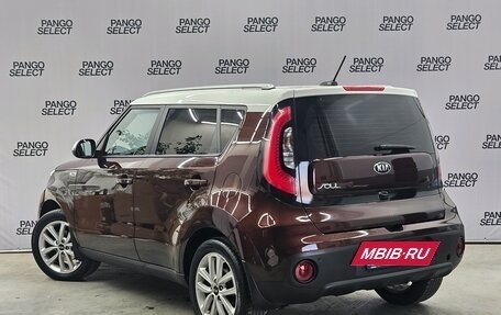 KIA Soul II рестайлинг, 2018 год, 1 750 000 рублей, 6 фотография