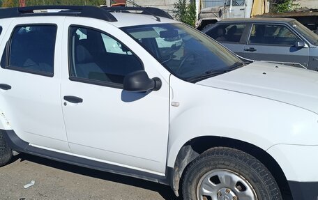 Renault Duster I рестайлинг, 2014 год, 935 000 рублей, 2 фотография