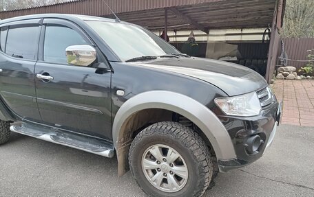 Mitsubishi L200 IV рестайлинг, 2014 год, 1 900 000 рублей, 10 фотография