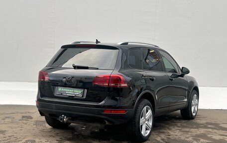 Volkswagen Touareg III, 2011 год, 1 630 000 рублей, 5 фотография