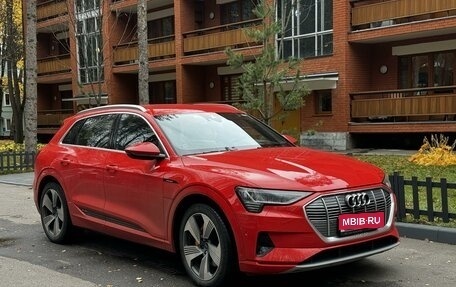 Audi e-tron I, 2021 год, 6 300 000 рублей, 1 фотография