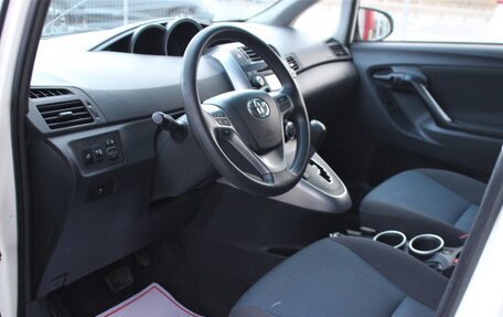 Toyota Verso I, 2013 год, 1 365 000 рублей, 16 фотография