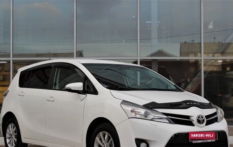 Toyota Verso I, 2013 год, 1 365 000 рублей, 7 фотография