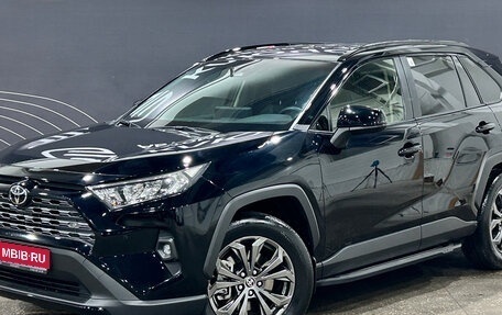 Toyota RAV4, 2022 год, 3 895 000 рублей, 1 фотография