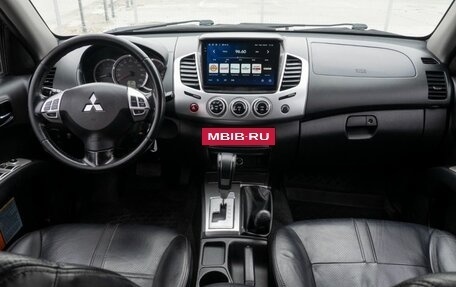 Mitsubishi L200 IV рестайлинг, 2014 год, 2 100 000 рублей, 8 фотография