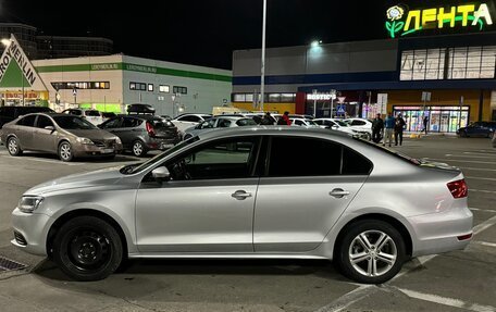 Volkswagen Jetta VI, 2012 год, 1 100 000 рублей, 2 фотография