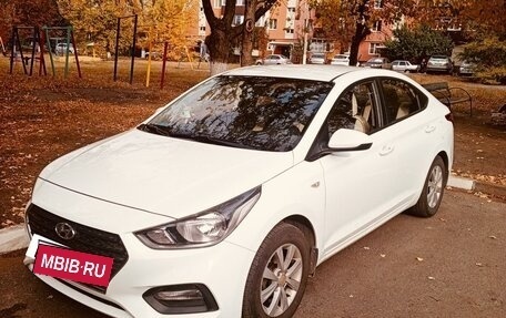 Hyundai Solaris II рестайлинг, 2018 год, 1 500 000 рублей, 1 фотография