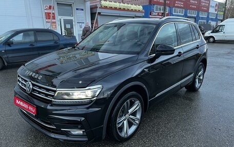 Volkswagen Tiguan II, 2018 год, 2 835 000 рублей, 1 фотография