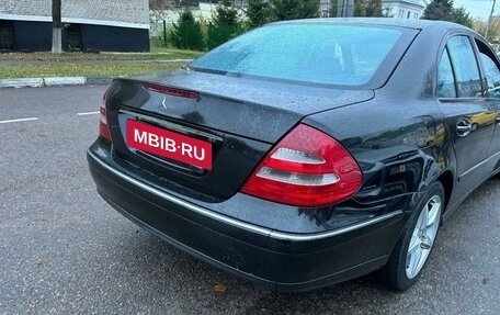 Mercedes-Benz E-Класс, 2003 год, 950 000 рублей, 8 фотография