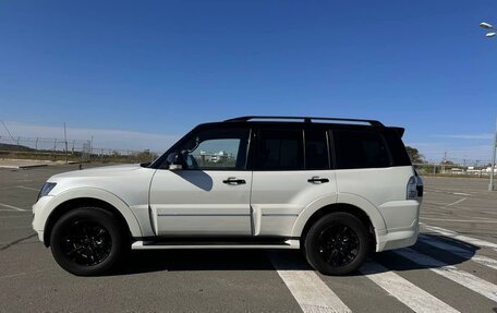 Mitsubishi Pajero IV, 2019 год, 5 200 000 рублей, 2 фотография