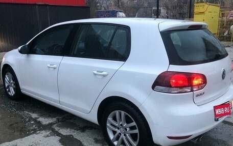 Volkswagen Golf VI, 2011 год, 800 000 рублей, 1 фотография