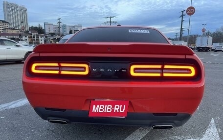 Dodge Challenger III рестайлинг 2, 2019 год, 3 200 000 рублей, 8 фотография