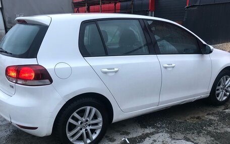 Volkswagen Golf VI, 2011 год, 800 000 рублей, 3 фотография