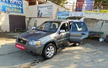 Ford Escape II, 2005 год, 640 000 рублей, 2 фотография