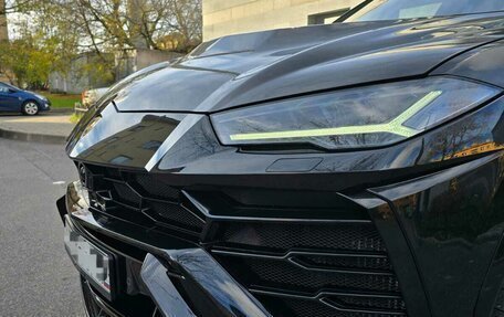 Lamborghini Urus I, 2019 год, 31 000 000 рублей, 17 фотография