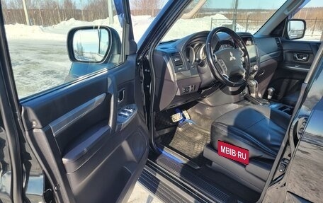 Mitsubishi Pajero IV, 2011 год, 2 900 000 рублей, 6 фотография