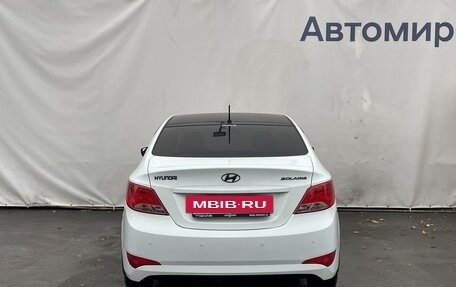 Hyundai Solaris II рестайлинг, 2015 год, 1 075 000 рублей, 6 фотография