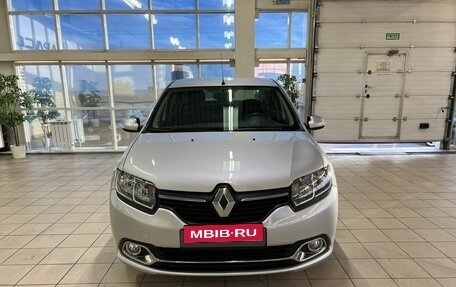 Renault Logan II, 2014 год, 895 000 рублей, 3 фотография