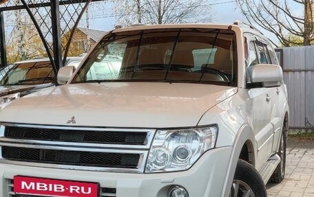 Mitsubishi Pajero IV, 2013 год, 2 500 000 рублей, 2 фотография