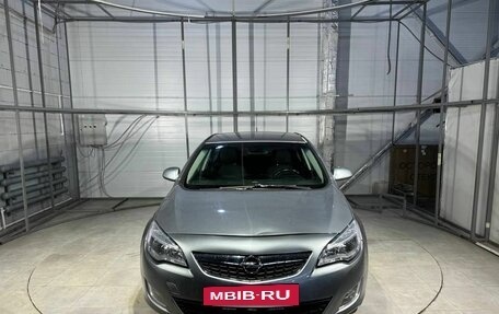 Opel Astra J, 2010 год, 629 000 рублей, 2 фотография