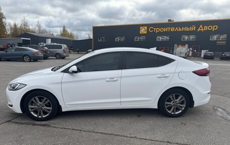 Hyundai Elantra VI рестайлинг, 2018 год, 1 700 000 рублей, 4 фотография