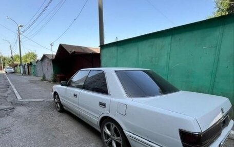 Toyota Crown, 1990 год, 360 000 рублей, 2 фотография