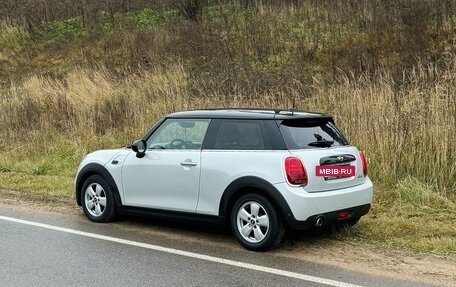 MINI Hatch, 2017 год, 1 990 000 рублей, 10 фотография