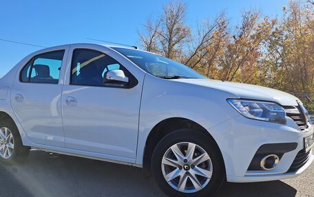 Renault Logan II, 2019 год, 985 000 рублей, 12 фотография