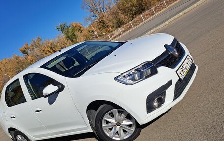 Renault Logan II, 2019 год, 985 000 рублей, 25 фотография