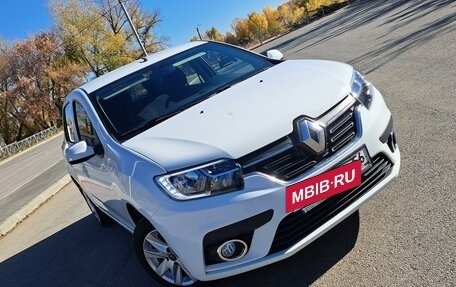 Renault Logan II, 2019 год, 985 000 рублей, 17 фотография