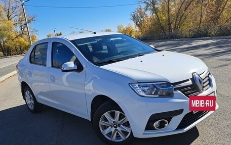 Renault Logan II, 2019 год, 985 000 рублей, 20 фотография