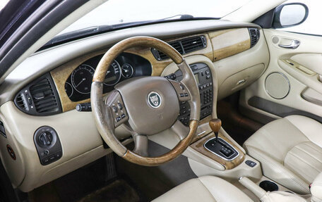 Jaguar X-Type I рестайлинг, 2005 год, 950 000 рублей, 9 фотография