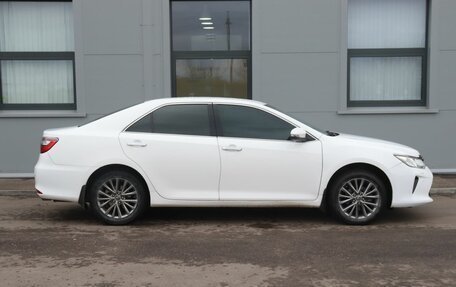 Toyota Camry, 2015 год, 2 099 000 рублей, 4 фотография