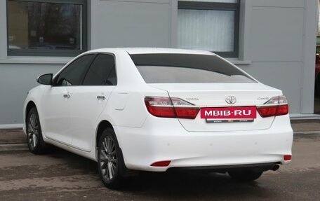 Toyota Camry, 2015 год, 2 099 000 рублей, 7 фотография