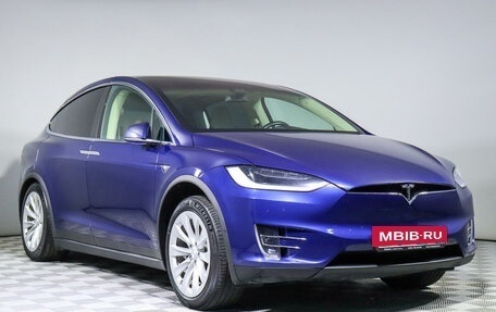 Tesla Model X I, 2017 год, 4 200 000 рублей, 13 фотография