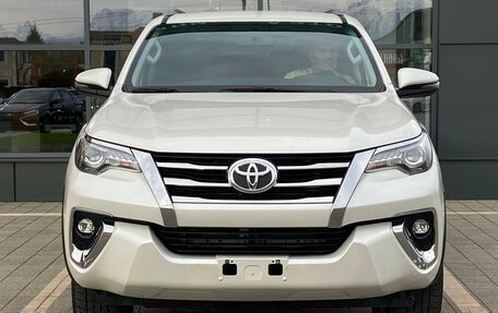 Toyota Fortuner II, 2019 год, 4 370 000 рублей, 2 фотография