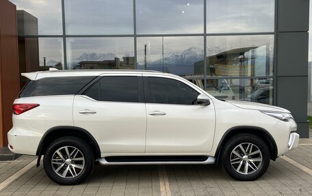 Toyota Fortuner II, 2019 год, 4 370 000 рублей, 4 фотография