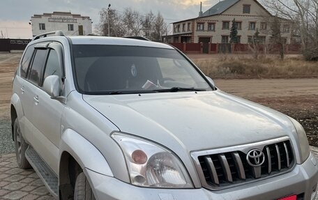 Toyota Land Cruiser Prado 120 рестайлинг, 2003 год, 1 850 000 рублей, 1 фотография