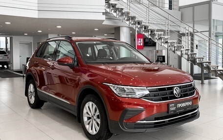 Volkswagen Tiguan II, 2021 год, 3 452 000 рублей, 3 фотография