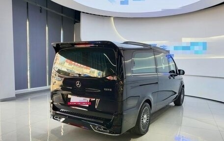 Mercedes-Benz Vito, 2024 год, 11 630 000 рублей, 4 фотография