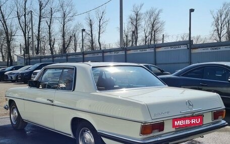 Mercedes-Benz W114, 1974 год, 3 500 000 рублей, 4 фотография