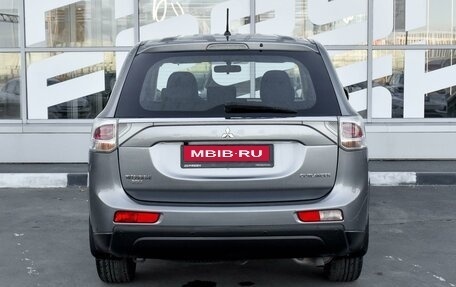 Mitsubishi Outlander III рестайлинг 3, 2012 год, 1 395 000 рублей, 4 фотография