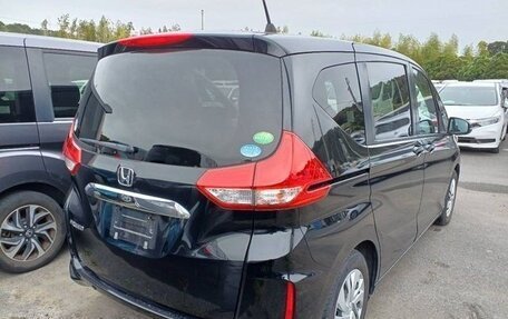 Honda Freed II, 2022 год, 1 553 000 рублей, 2 фотография