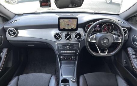 Mercedes-Benz CLA, 2018 год, 1 401 000 рублей, 11 фотография