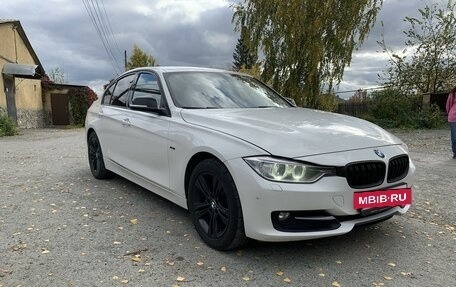 BMW 3 серия, 2012 год, 1 800 000 рублей, 11 фотография